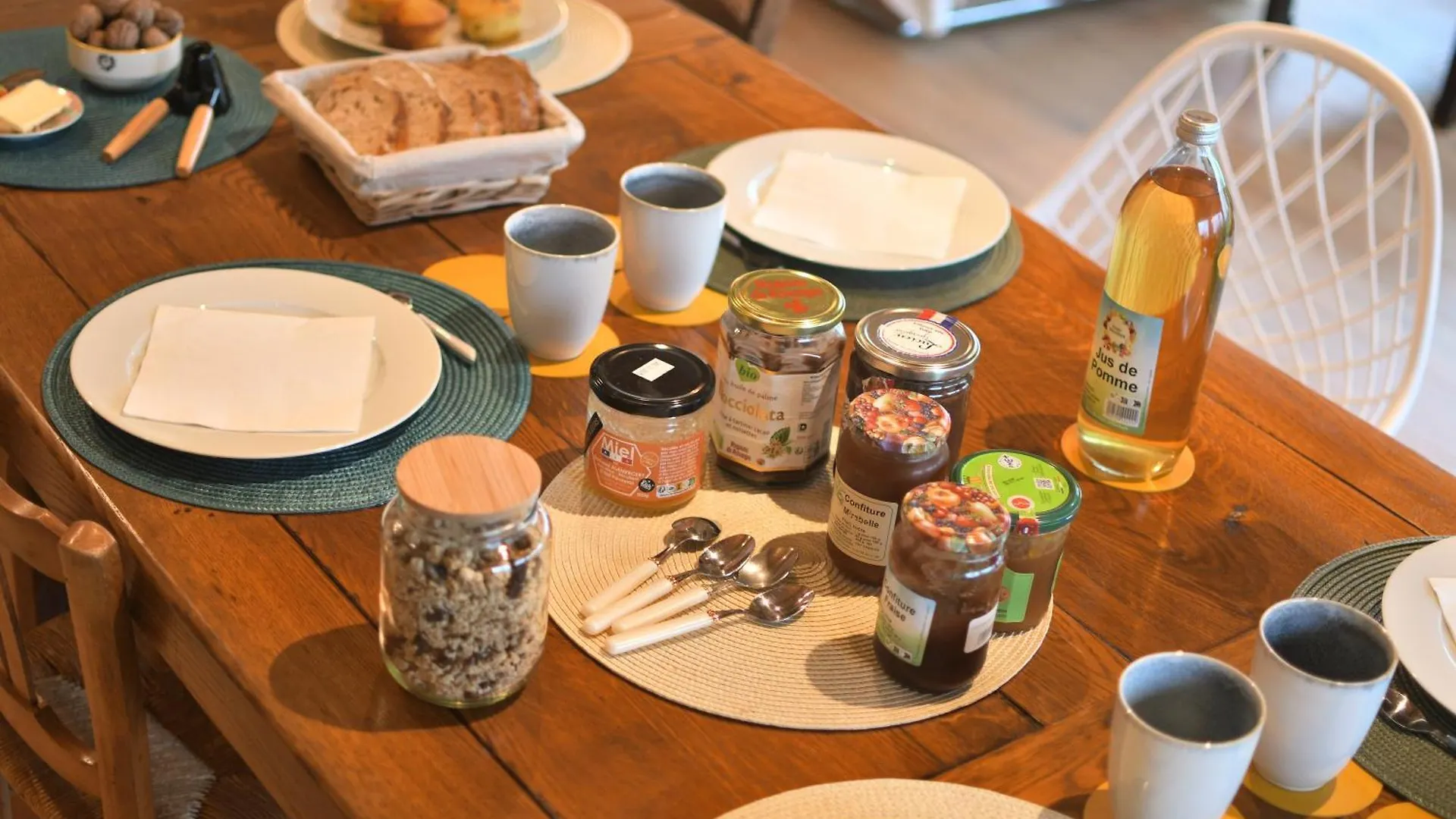 L'Oiseau Blanc Bed & Breakfast Saint-Nizier-le-Desert 0*,